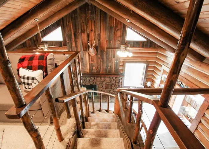 Billy Creek Luxury On The Creek - Sleeps 18! Holiday home *