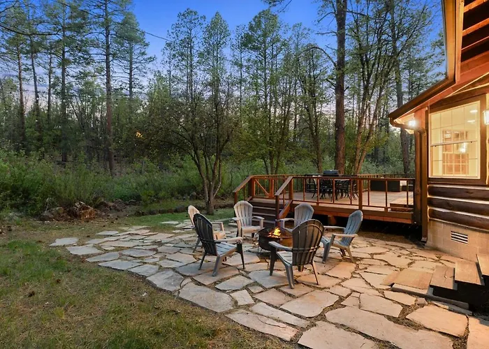 Billy Creek Luxury On The Creek - Sleeps 18! Holiday home *